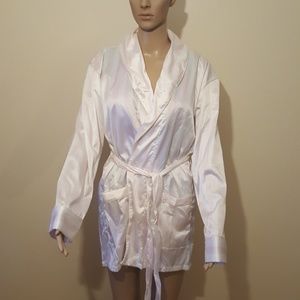 Sam Edelman Intimates & Sleepwear - Lady's Luxury Smoking Jacket Sam Edelman Intimates & Sleepwear - Lady's Luxury Smoking Jacket